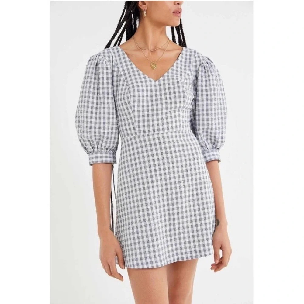 Urban Outfitters Women’s Lena gingham mini dress blue puff sleeves size Medium